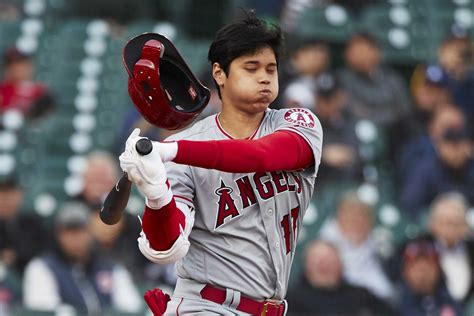 MILWAUKEE -- Angels superstar <b>Shohei</b> <b>Ohtani</b> displayed his astounding power at the plate in Sunday's 3-0 win over the Brewers, leaving his teammates, coaches and fans shaking their heads. . Shohei ohtani baseball savant